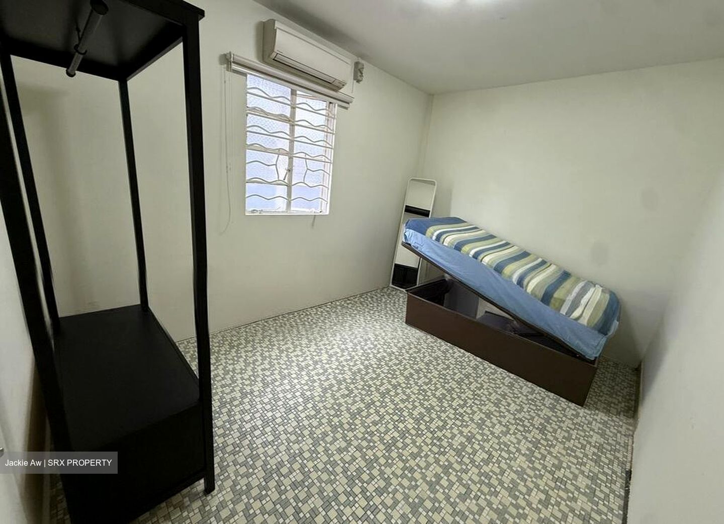 Mcnair Road (D12), Terrace #495635381